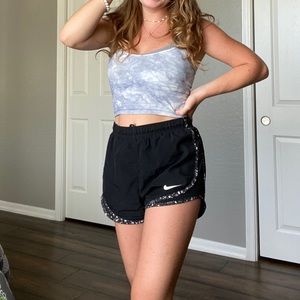 Black patterned Nike tempo running shorts